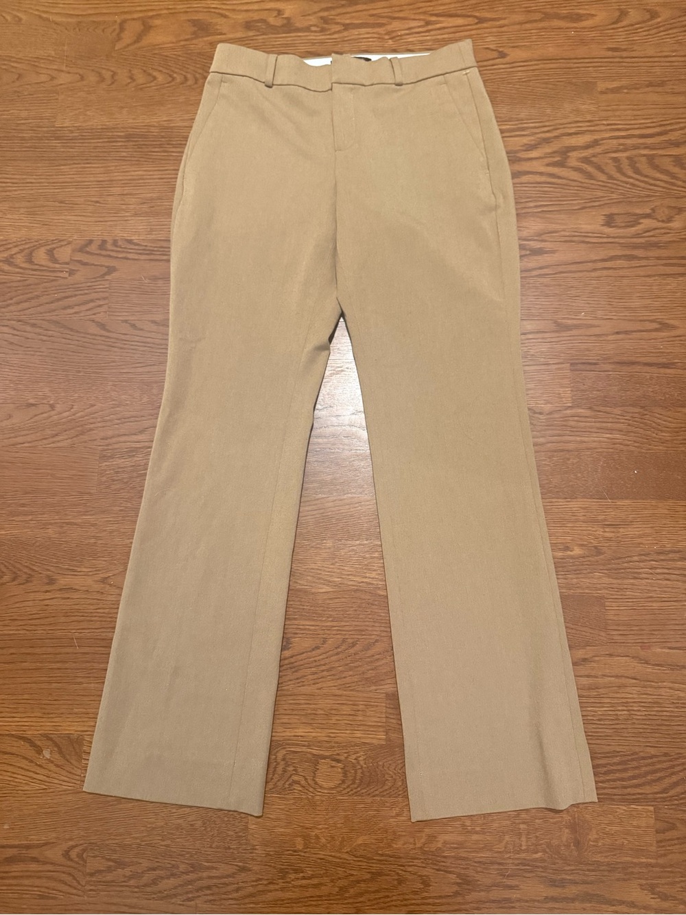 Banana Republic Men's Chinos in Khaki Tan